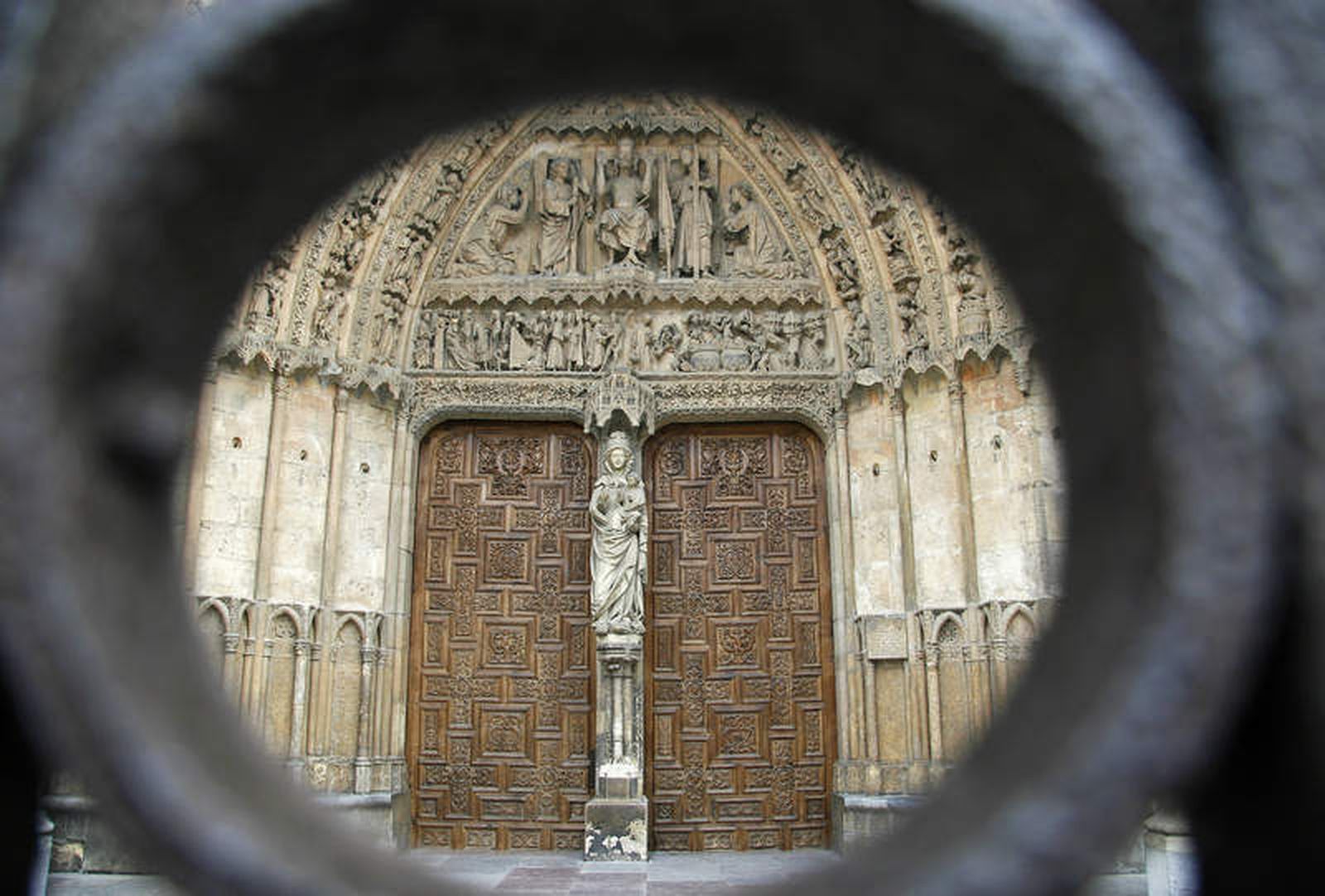 Lo que cuentas las portadas de las catedrales góticas