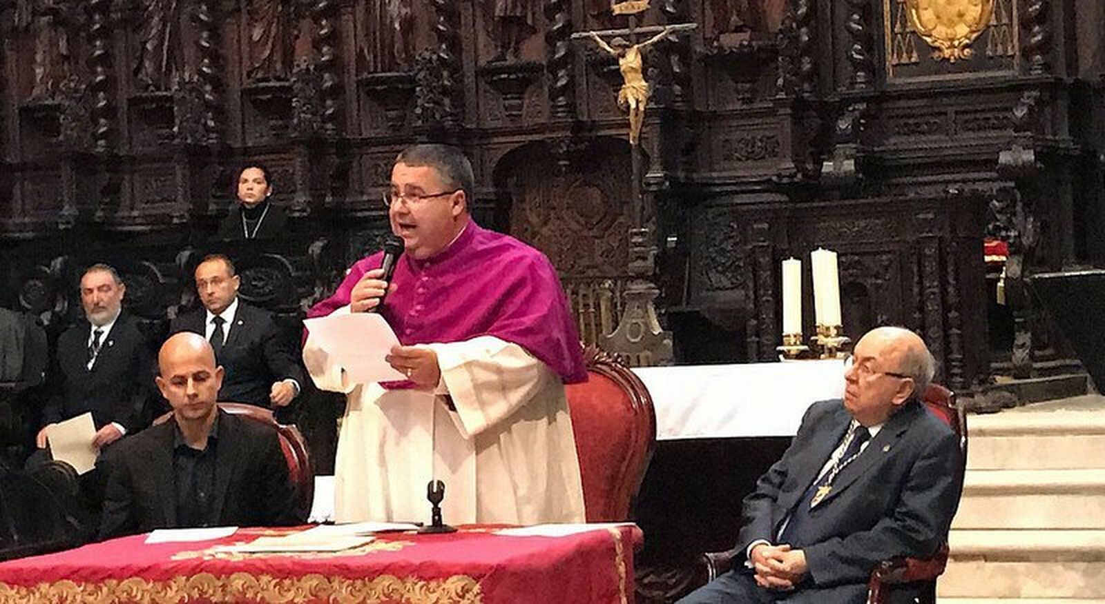 Rafael Vez, canónigo