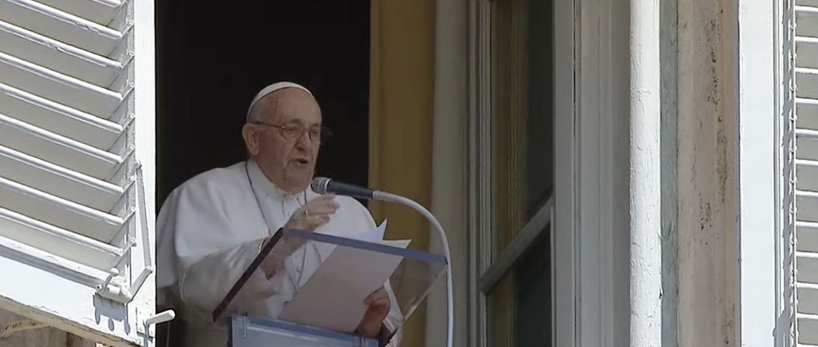 Francisco, en el Angelus
