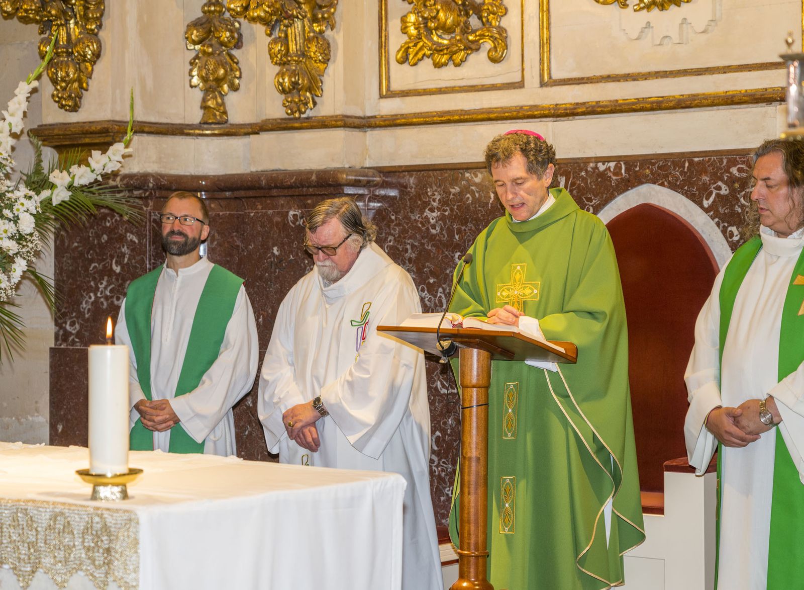 Mons. Joseba Segura visita el X Capítulo Provincial de los Amigonianos