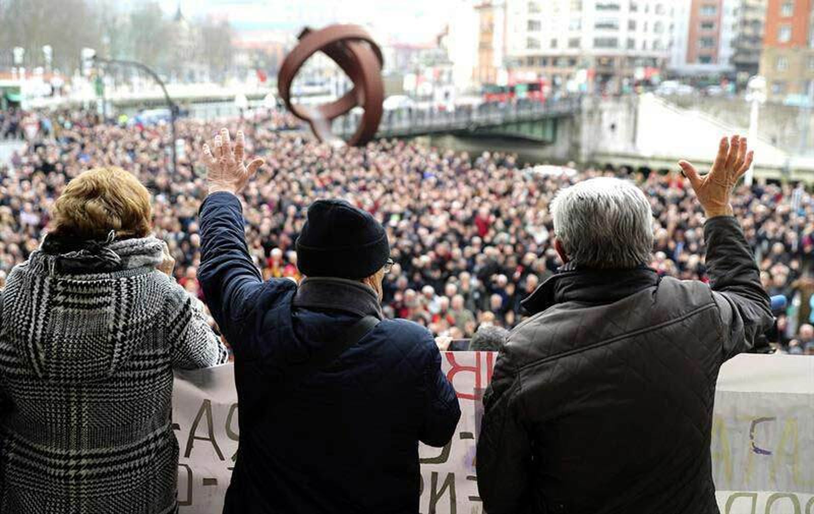 Concentración de pensionistas en Bilbao