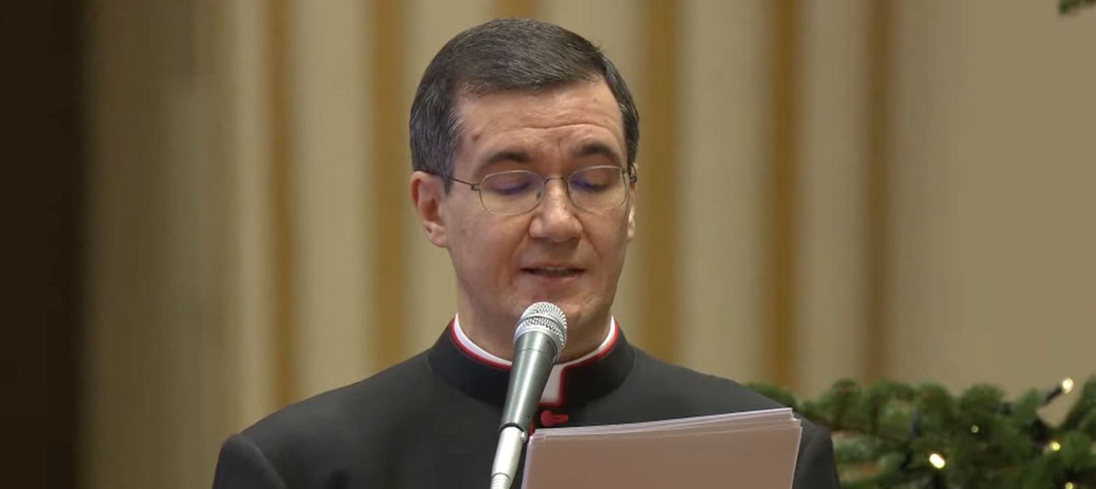 Ciampanelli leyó el mensaje