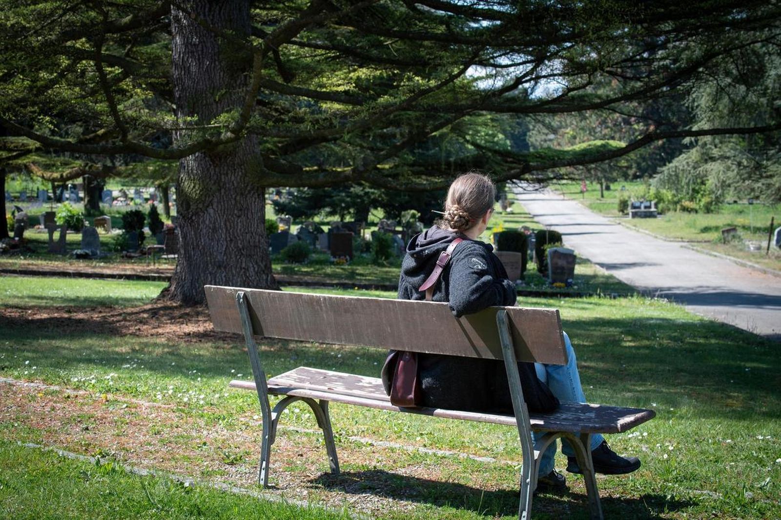 Un sacerdote suizo se casa en su lecho de muerte tras diez treinta años de relación con una monja