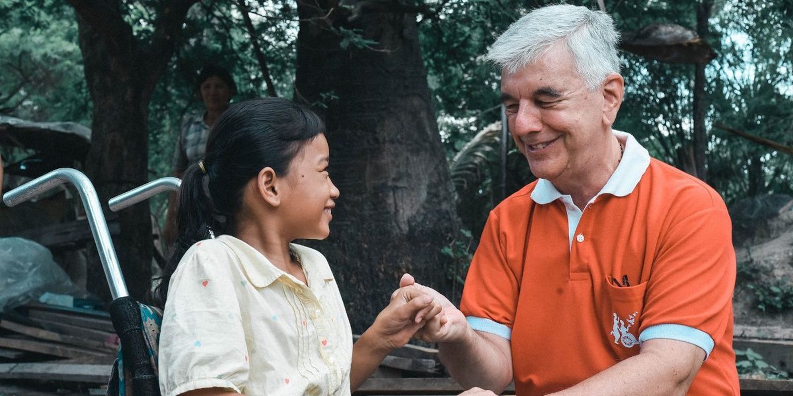 "Kike" Figaredo, SJ, Prefecto Apostólico de Battambang, Camboya