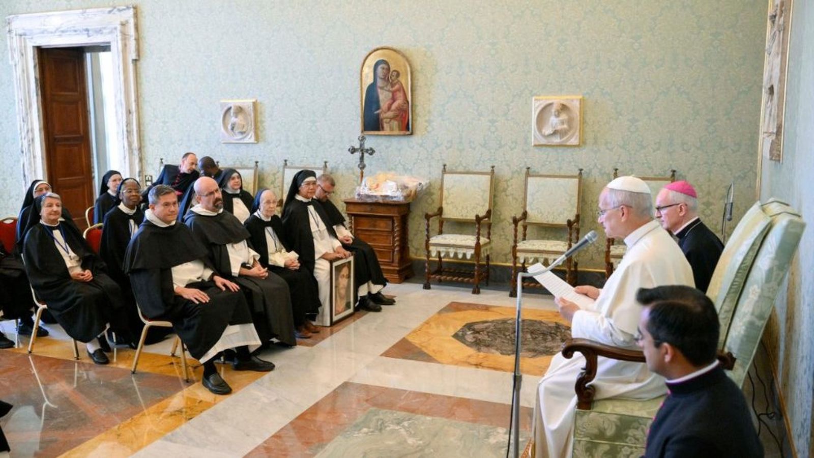 El Papa, con las contemplativas