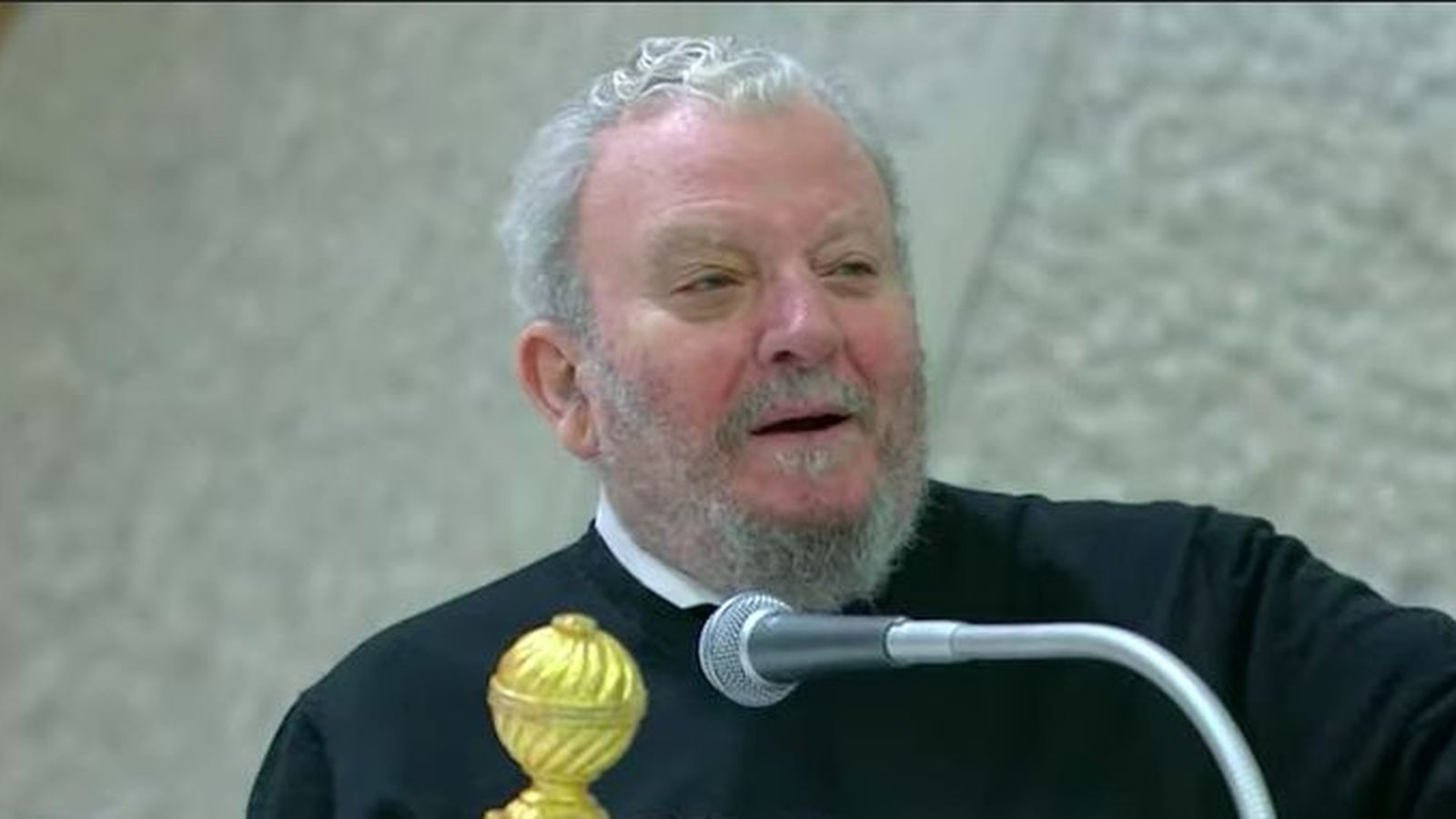 Kiko Argüello, hablando en el Aula Pablo VI