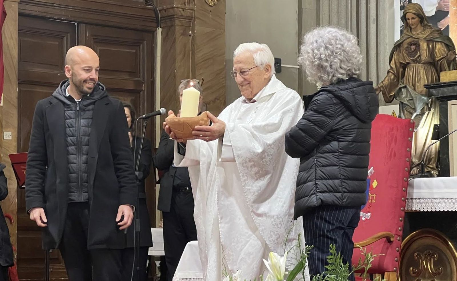 UN regalo para el Padre Ángel
