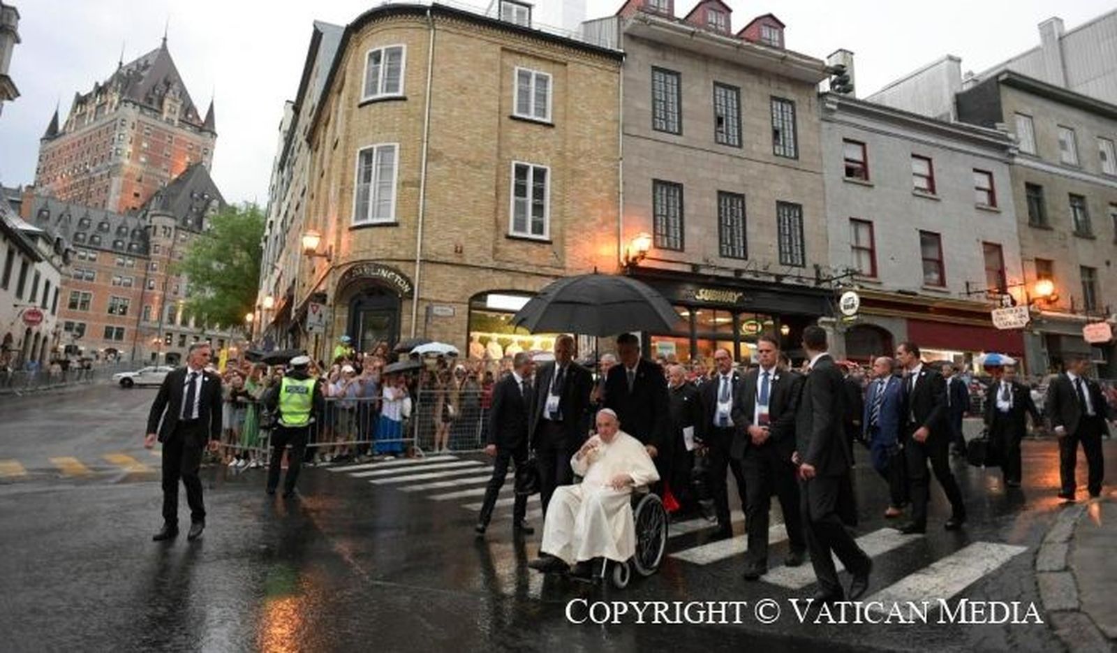 El Papa llega hasta el Ártico para pedir perdón a los Inuits