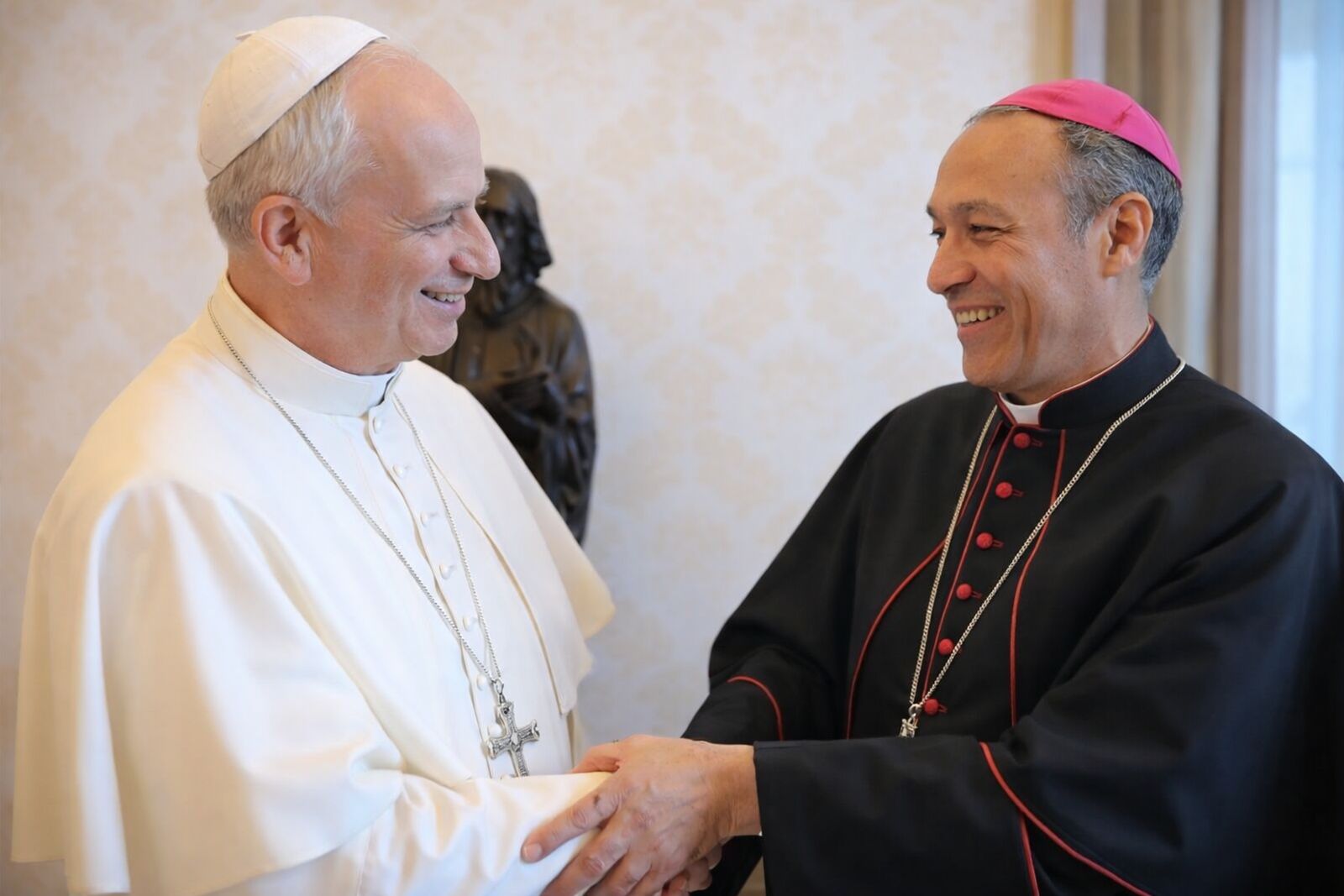 León XIV y Lizardo Estrada