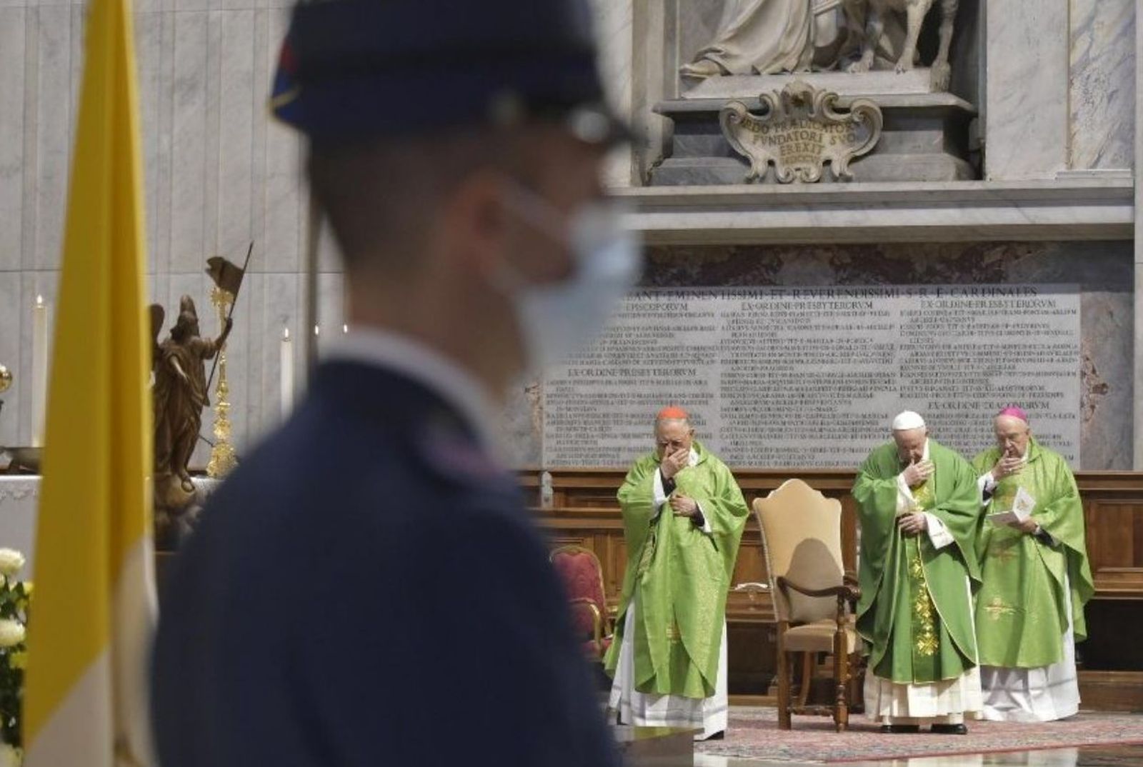 El Papa y la gendarmería