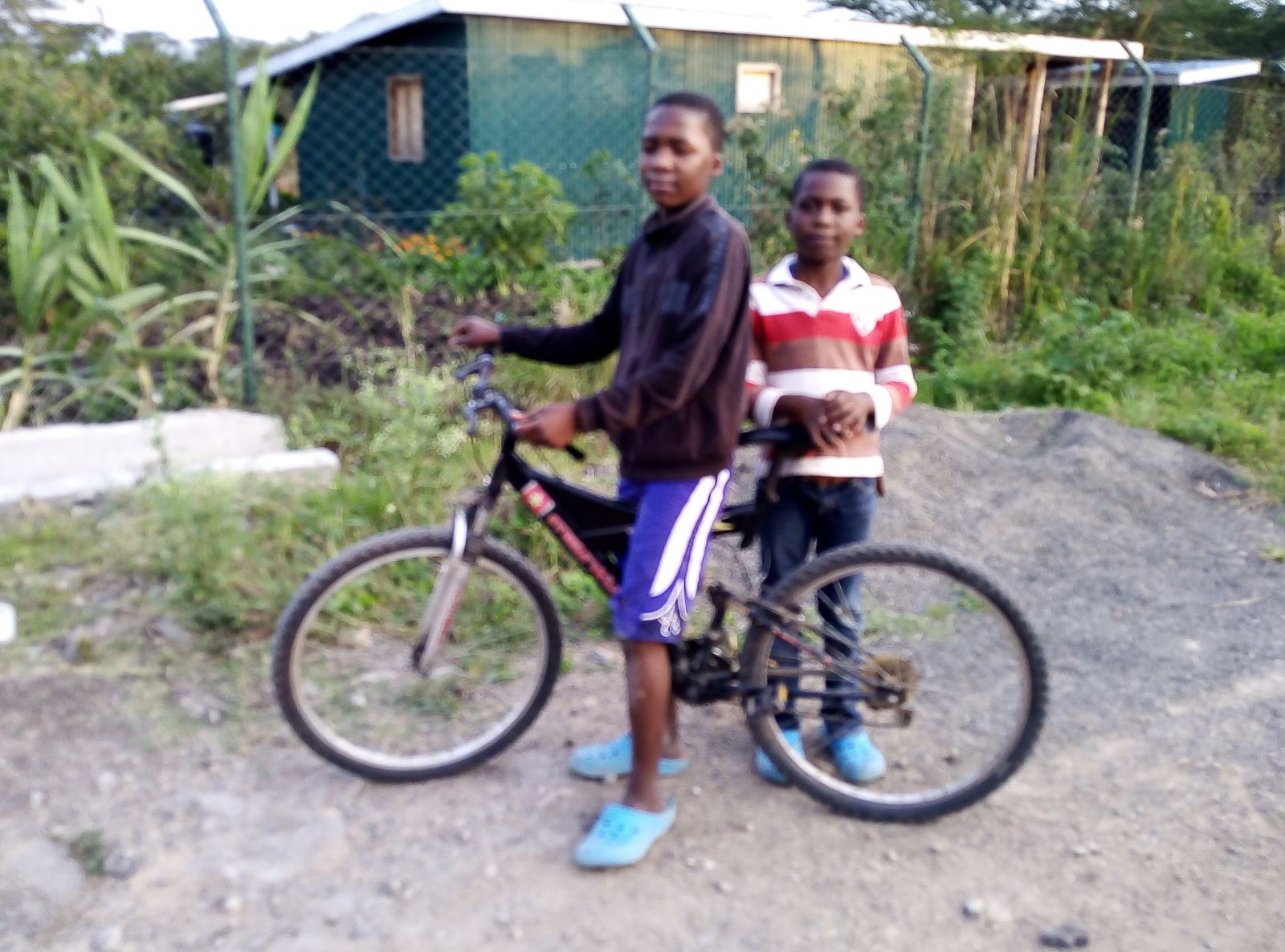 El niño de la bicicleta y mi amigo en la uci