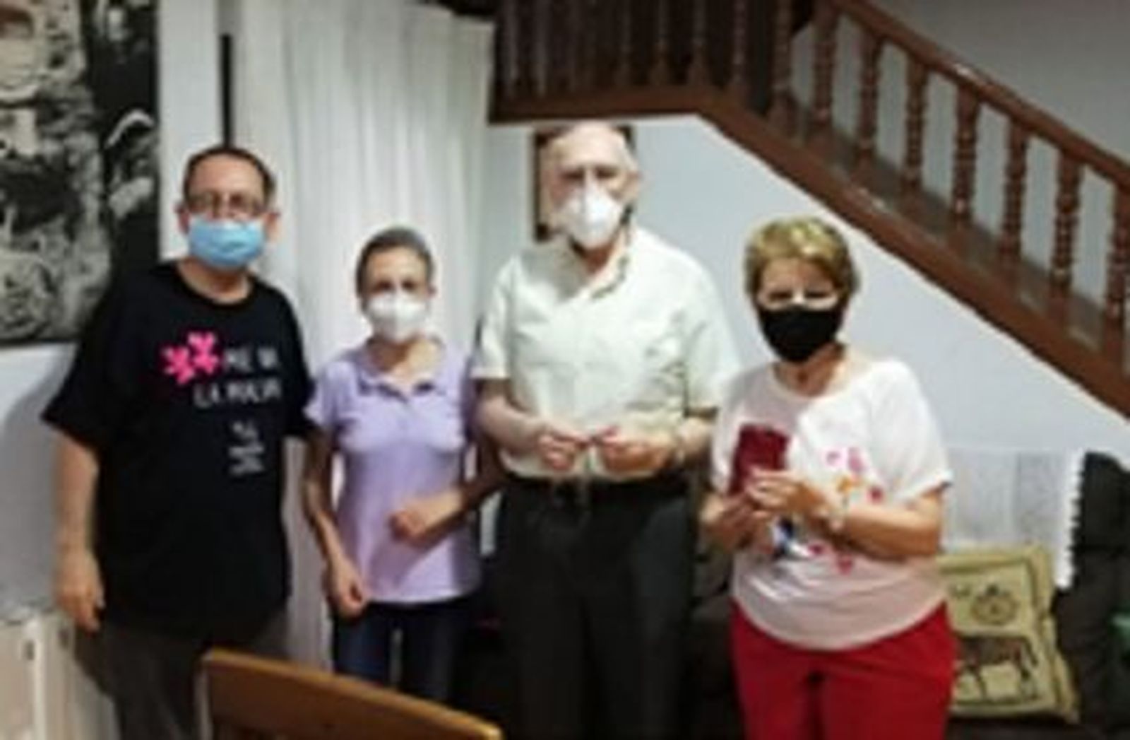 Julio Ciges, con camisa blanca