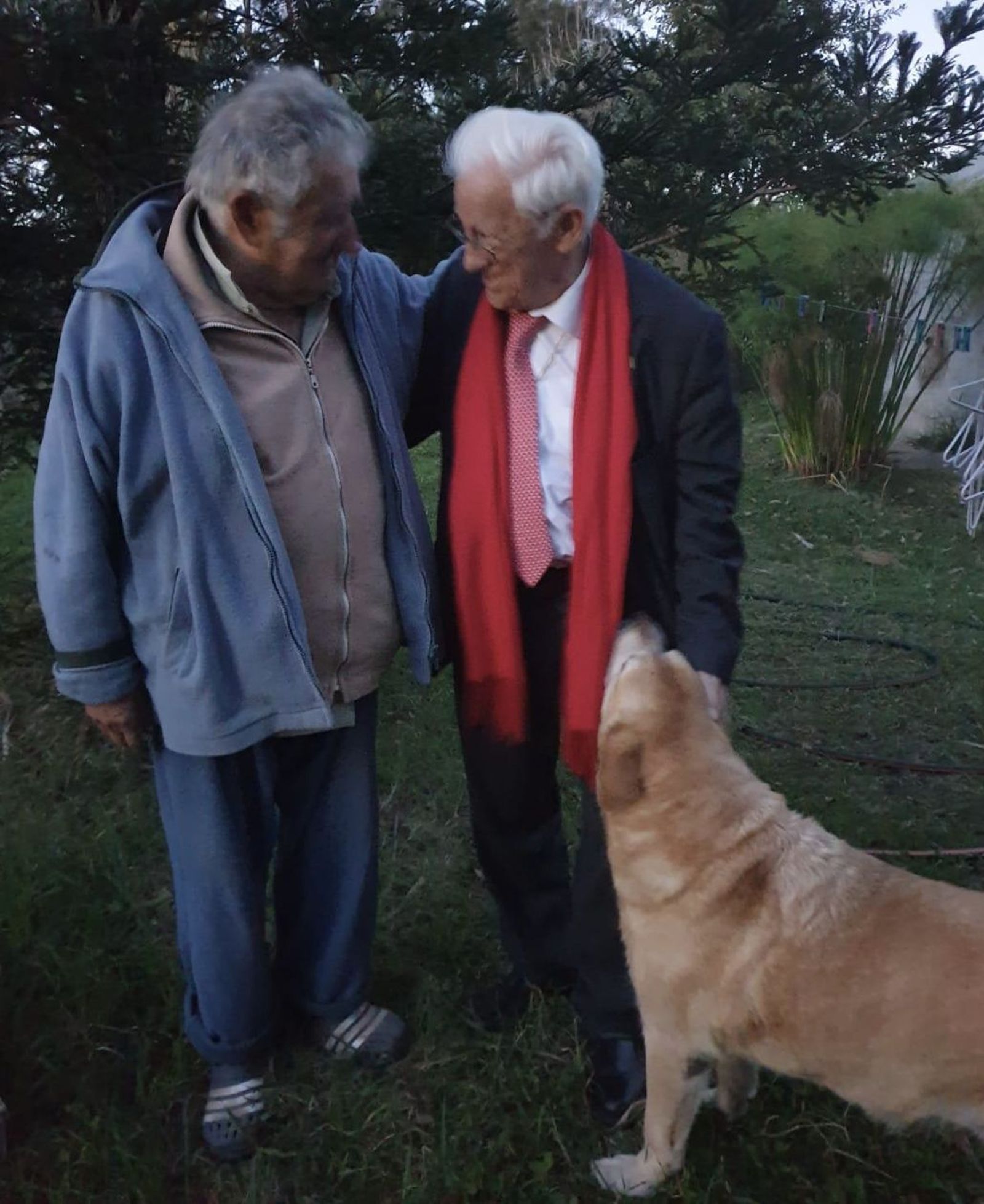 Pepe Mujica y el padre Ángel
