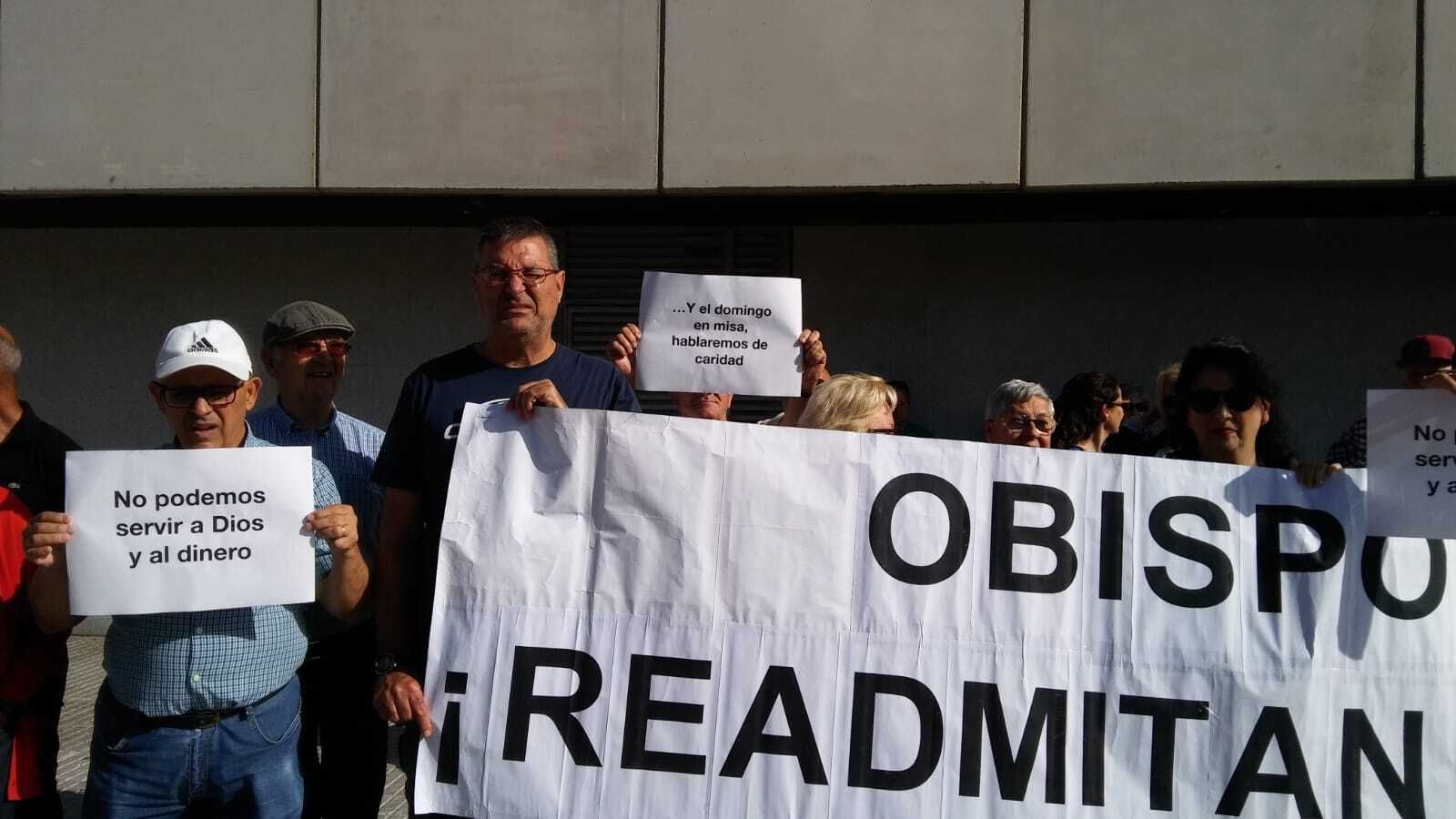 Protestas diócesis de Cádiz y Ceuta