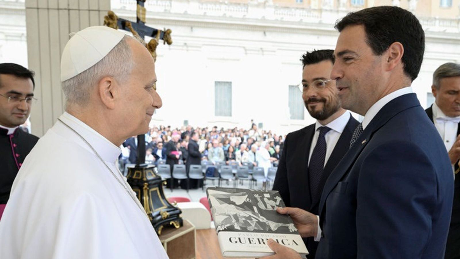 Imanol Pradales, con el Papa