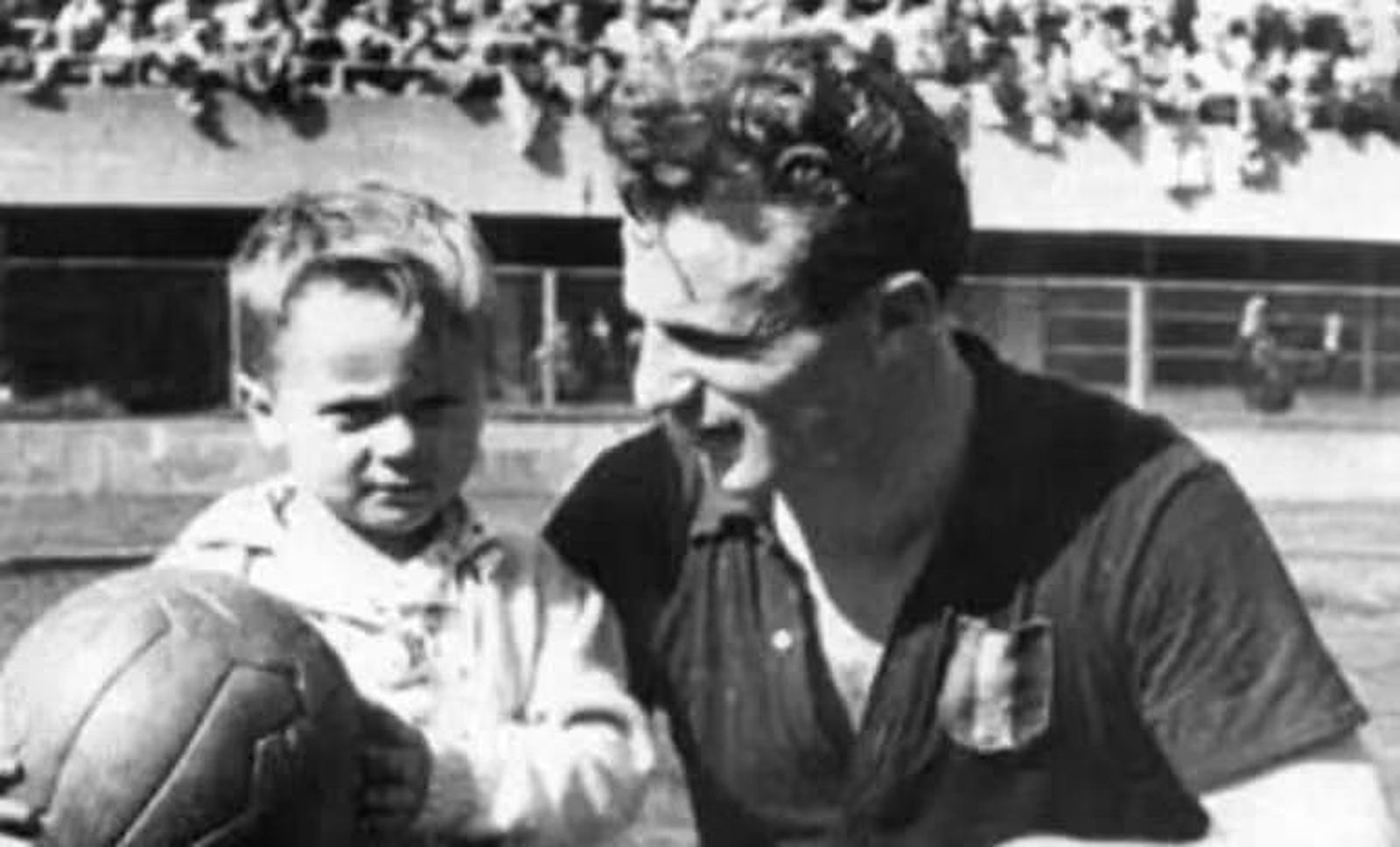 Valentino Mazzola y su hijo Sandro