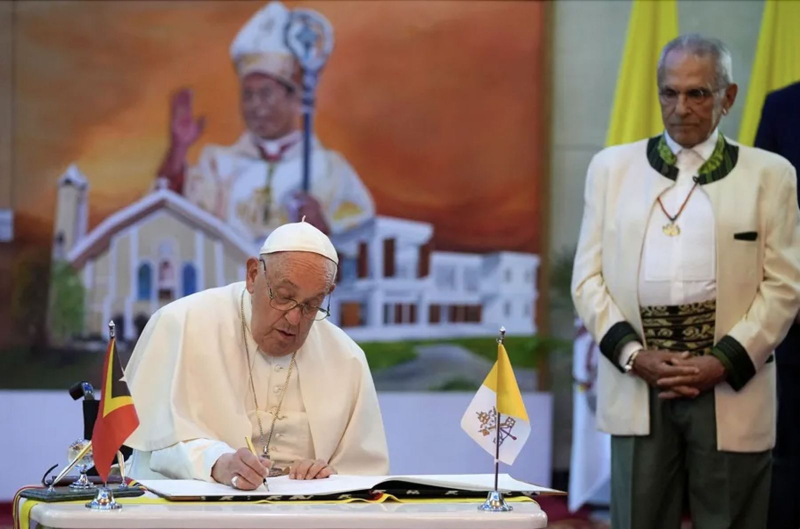 Francisco, en el palacio presidencial de Timor Oriental ante José Ramos-Horta