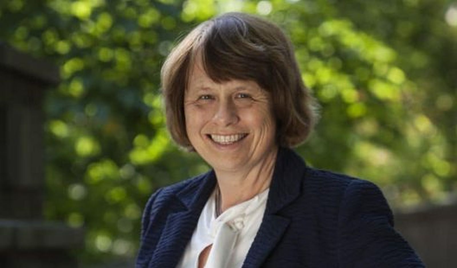 Ewine Fleur van Dishoeck