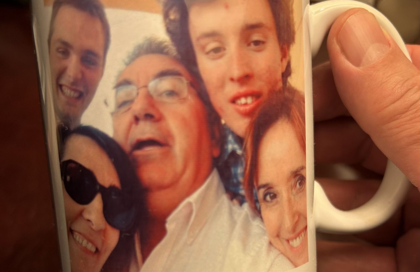 Dios en una madre  (Pedro y Edu, Marisol y Pilar)