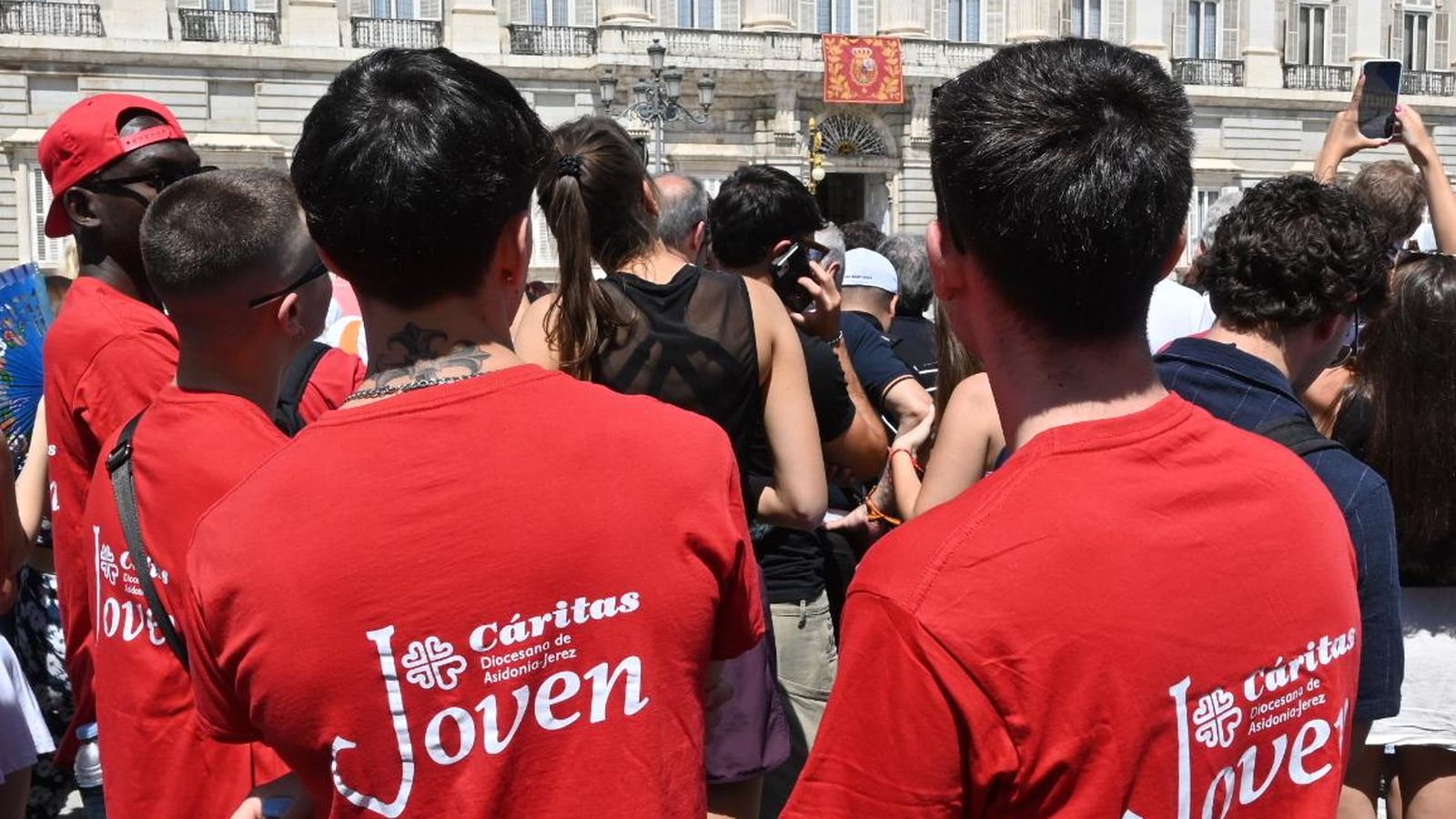 Jóvenes de Cáritas en el Palacio Real