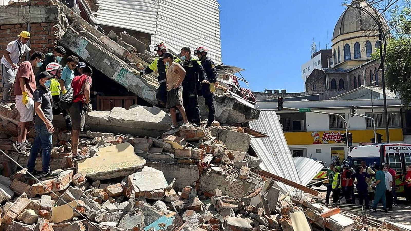 Organismos humanitarios intensifican búsqueda de sobrevivientes en Colombia