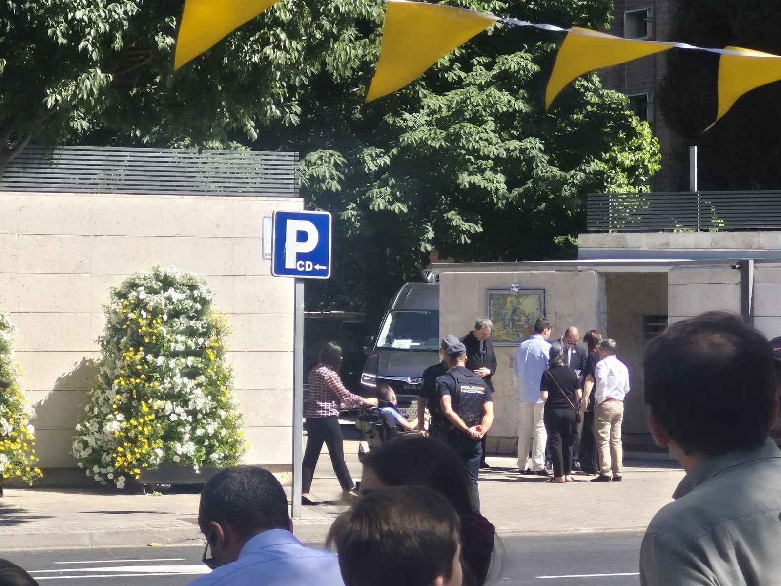 Entrada de la Nunciatura apostólica