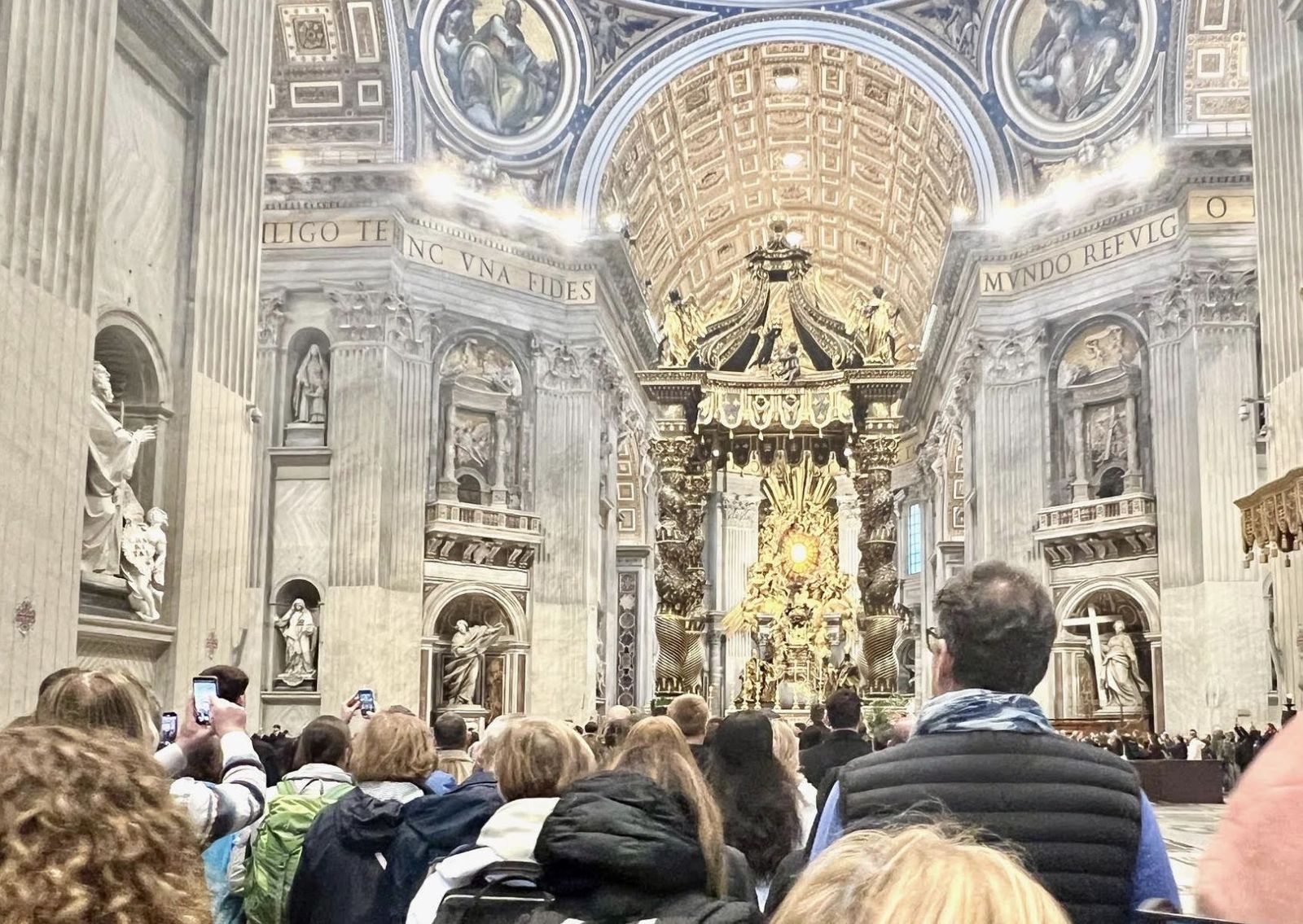 Filas para ver al Papa