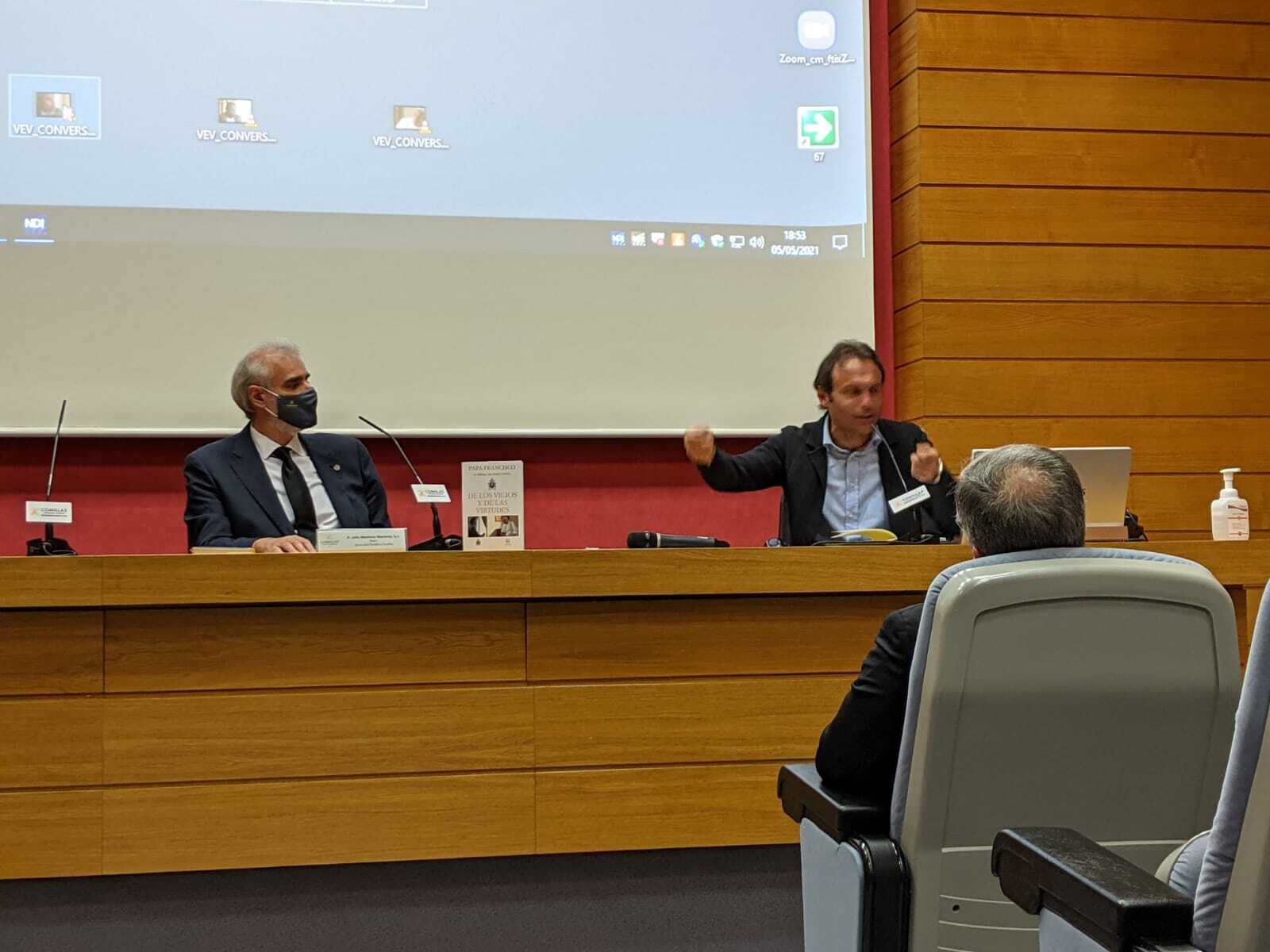 Marco Pozza, con el rector de Comillas