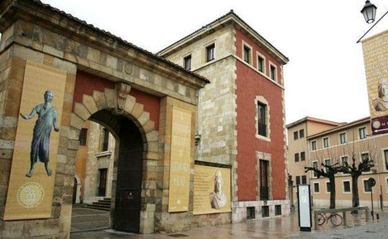 Instituto Bíblico y Oriental