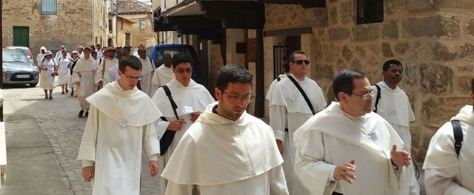 Peregrinación de jóvenes dominicos en etapa de formación.