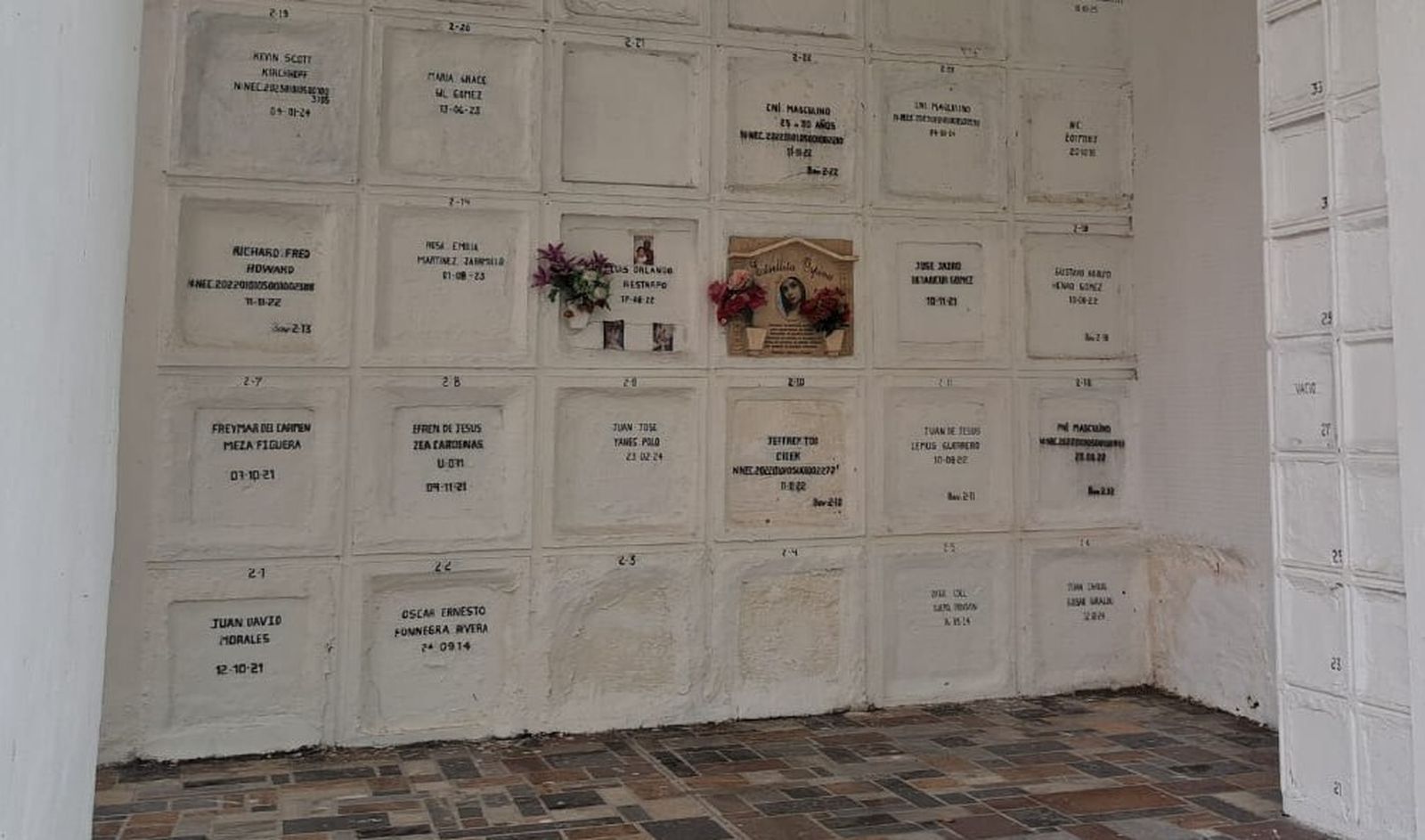 Pabellón del Cementerio Universal