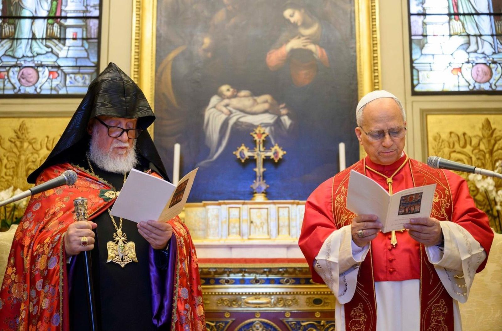 León XIV con Aram I, Catolicós de la Iglesia Apostólica Armenia de Cilicia