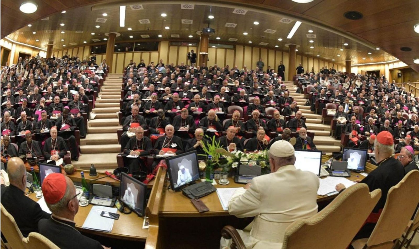Francisco lidera el Sínodo de la sinodalidad después de 50 años del Concilio Vaticano II