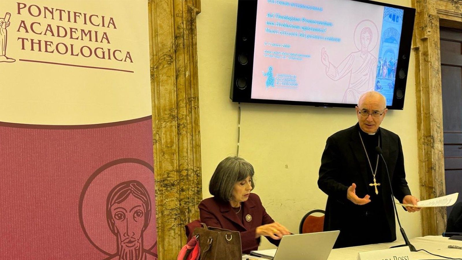 Foro de la Academia Pontificia de Teología