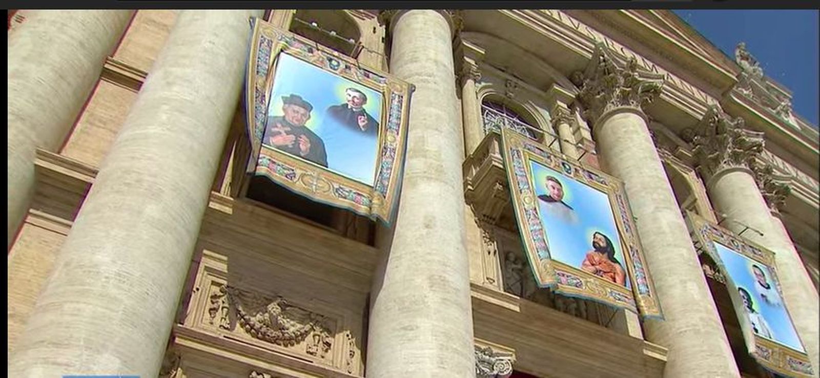 Tapices de los nuevos santos