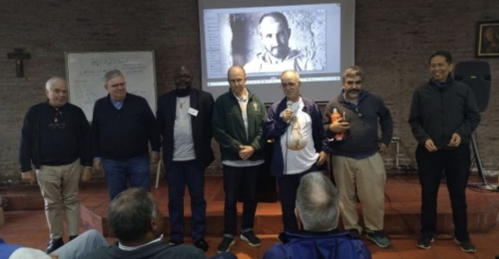 Nuevo equipo de la Fraternidad Sacerdotal Iesus Caritas