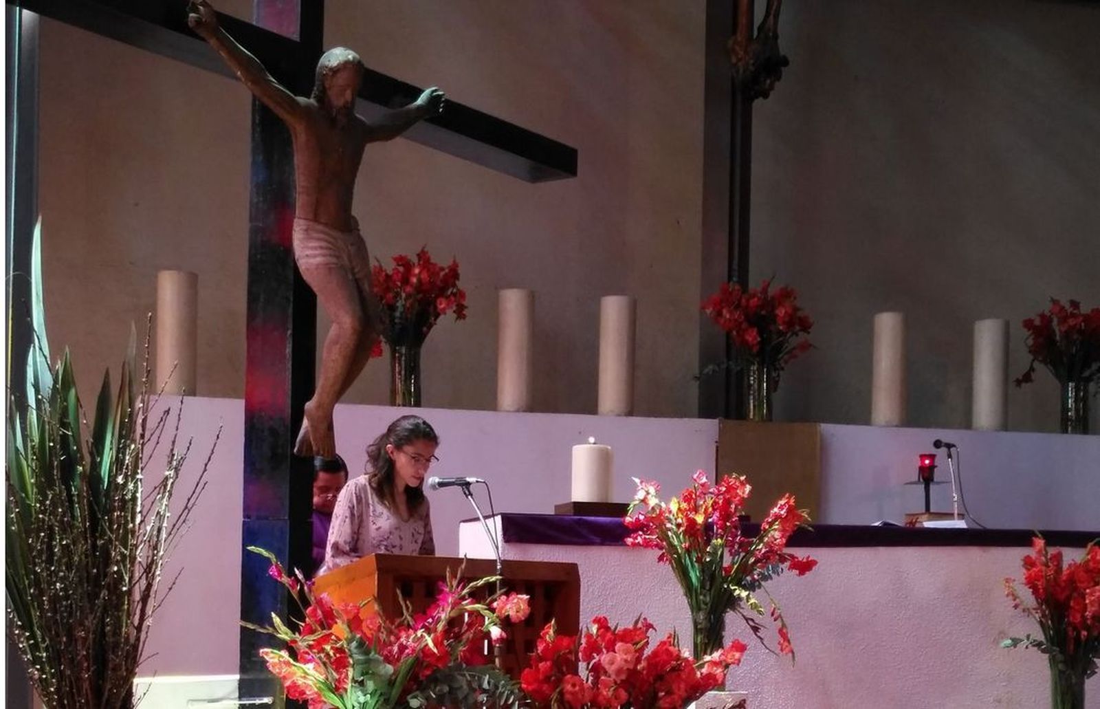 Mujeres lectoras en la Iglesia