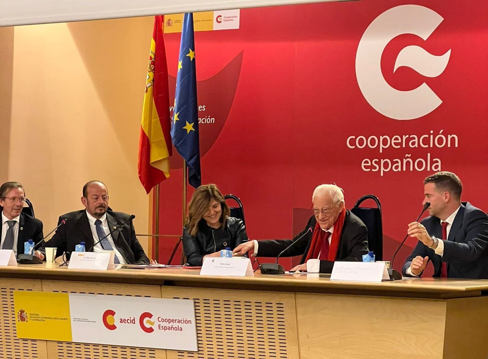 Padre Ángel en la presentación de la  Cátedra Iberoamericana de Cooperación al Desarrollo