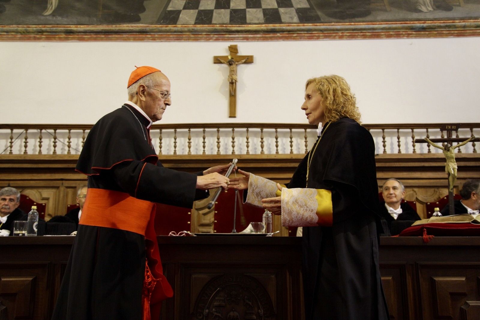 Mirian Cortés toma posesión como rectora de la UPSA