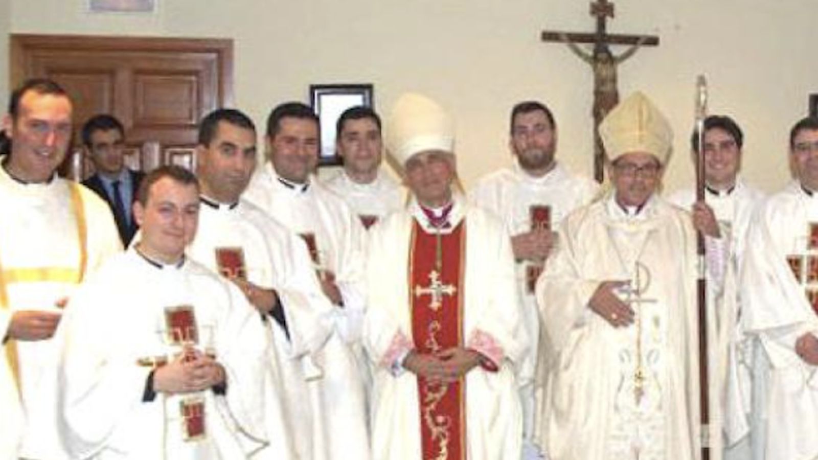 El obispo de Getafe, López de Andújar, en la ordenación en 2008 del primer diácono HAM