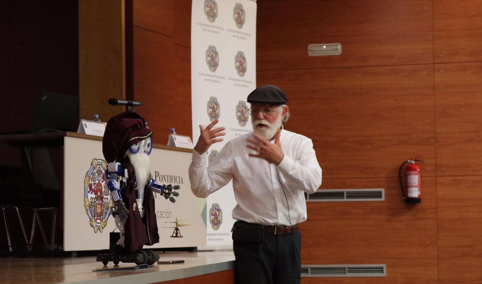 Taller 'En torno a Leonardo', en la Universidad Pontificia de Salamanca