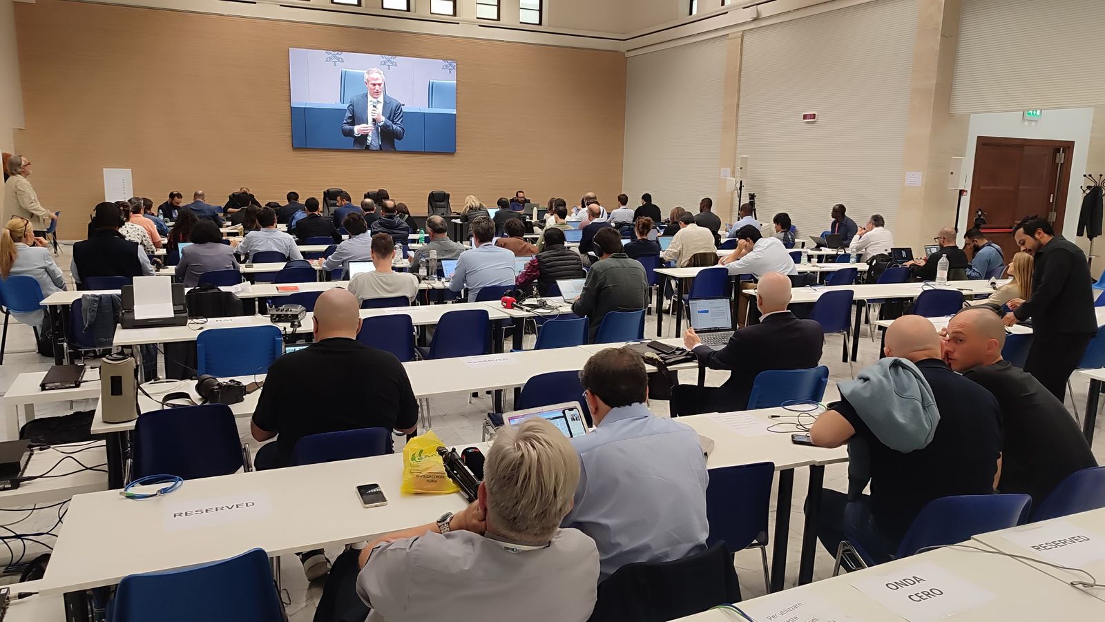 Última rueda de prensa antes del Cónclave