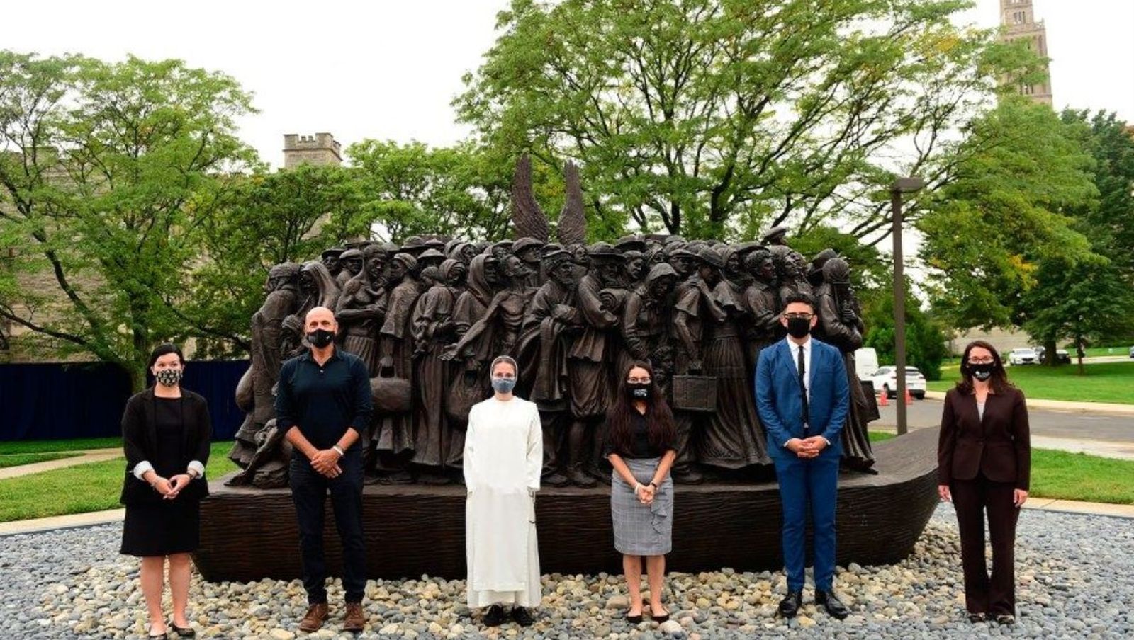 “Ángeles sin saberlo”, la barca de refugiados del Vaticano, llega a Washington