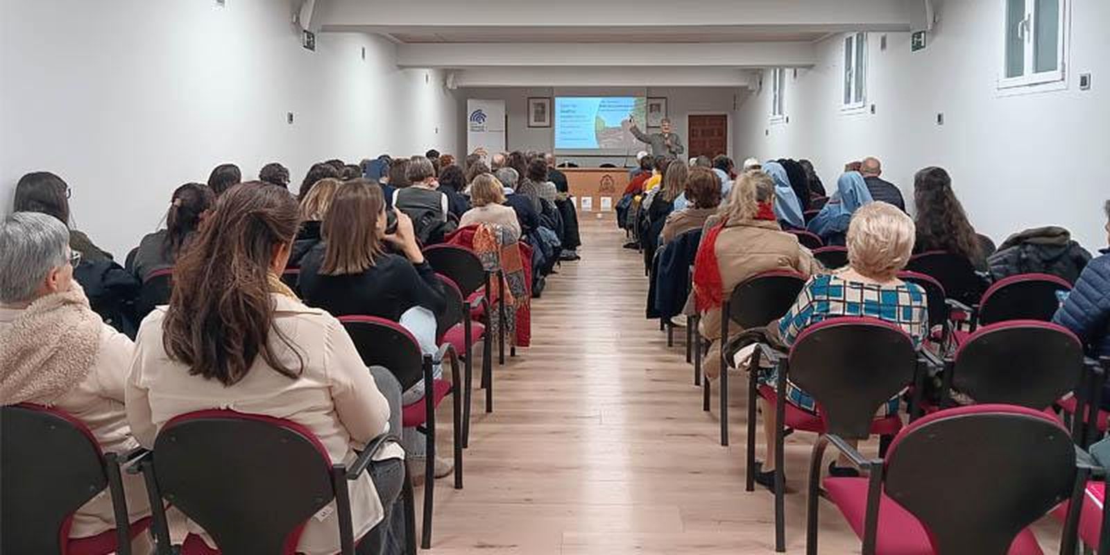 Taller para la prevención del suicidio en el Arzobispado de Madrid