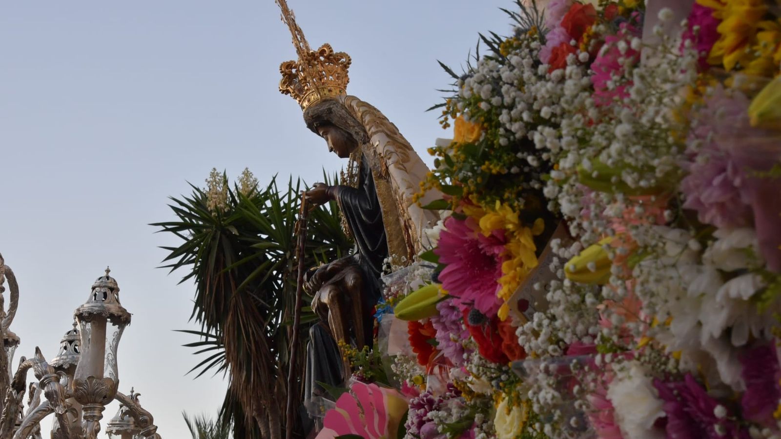 Ofrenda Floral en Ceuta a la Virgen de África, patrona de la ciudad