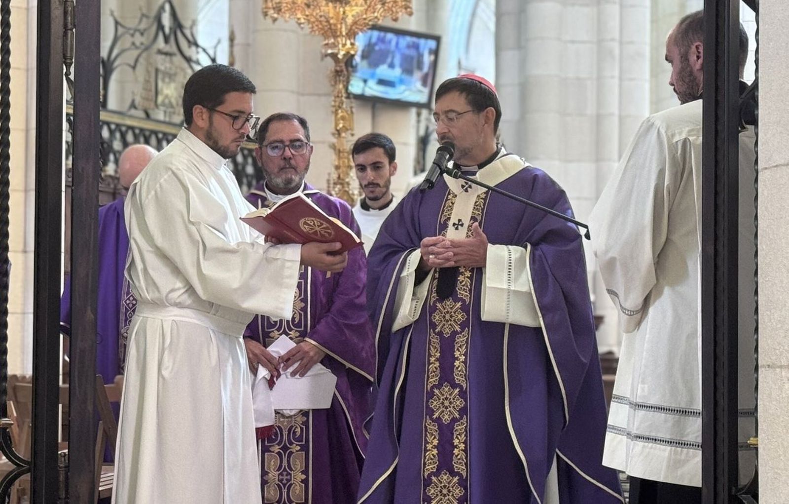 El cardenal de Madrid, durante la ceremonia