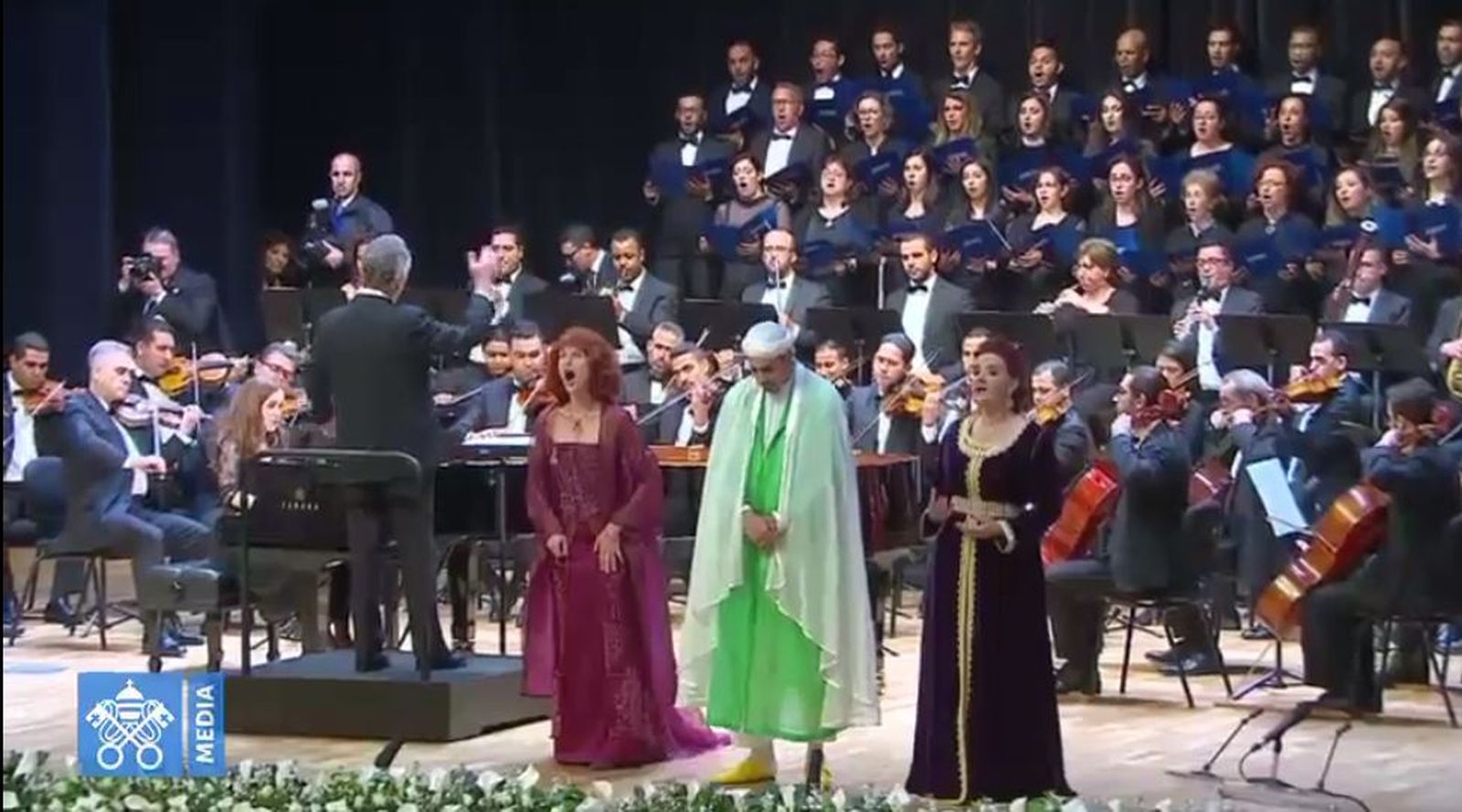 Concierto ante el Papa de la Escuela de Imanes