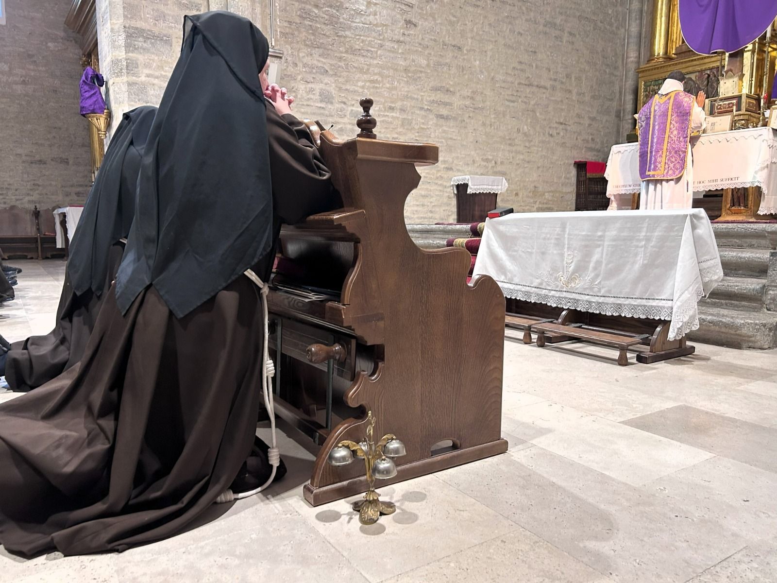 Ceremonia en Belorado con las exclarisas