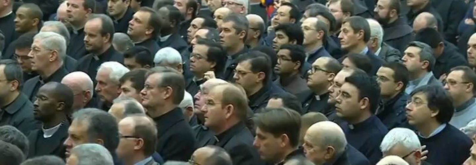 El Papa, durante su encuentro con el clero romano