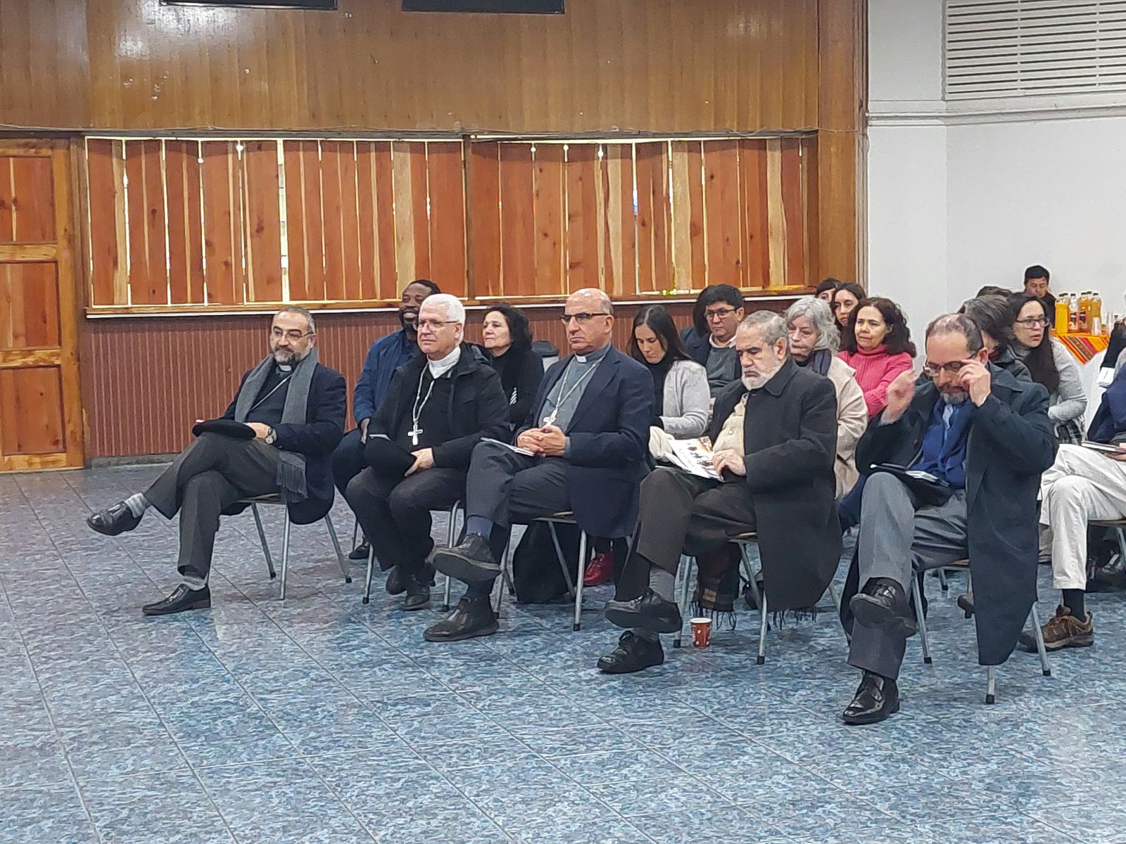 Obispos presentes en la presentación del documento